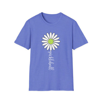 Daisy Graphic T-Shirt — Simple Yellow Center Floral Tee